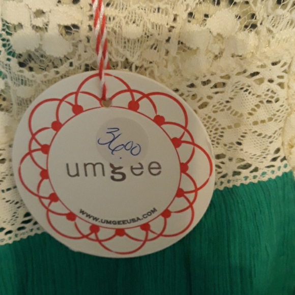 Peasant inspired top - Picture 3 of 6